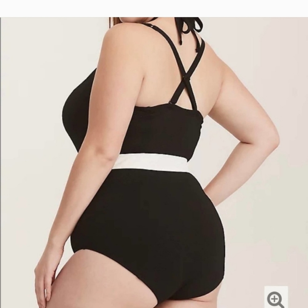 Torrid Halter Black & White One Piece Size 2x Siz… - image 2